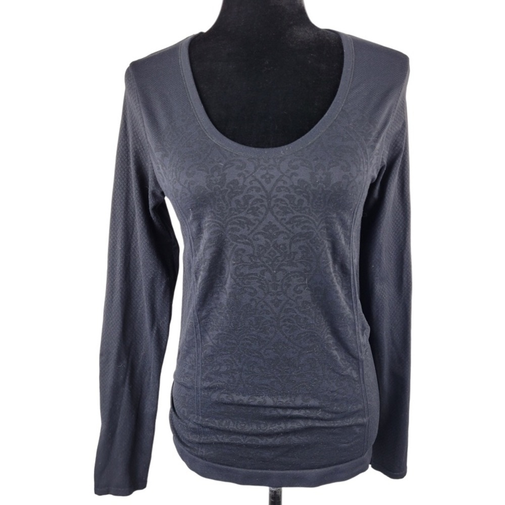 Fabletics woman’s black long sleeve workout shirt size M